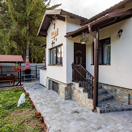 Casa Andy Hotel Busteni Luaran gambar