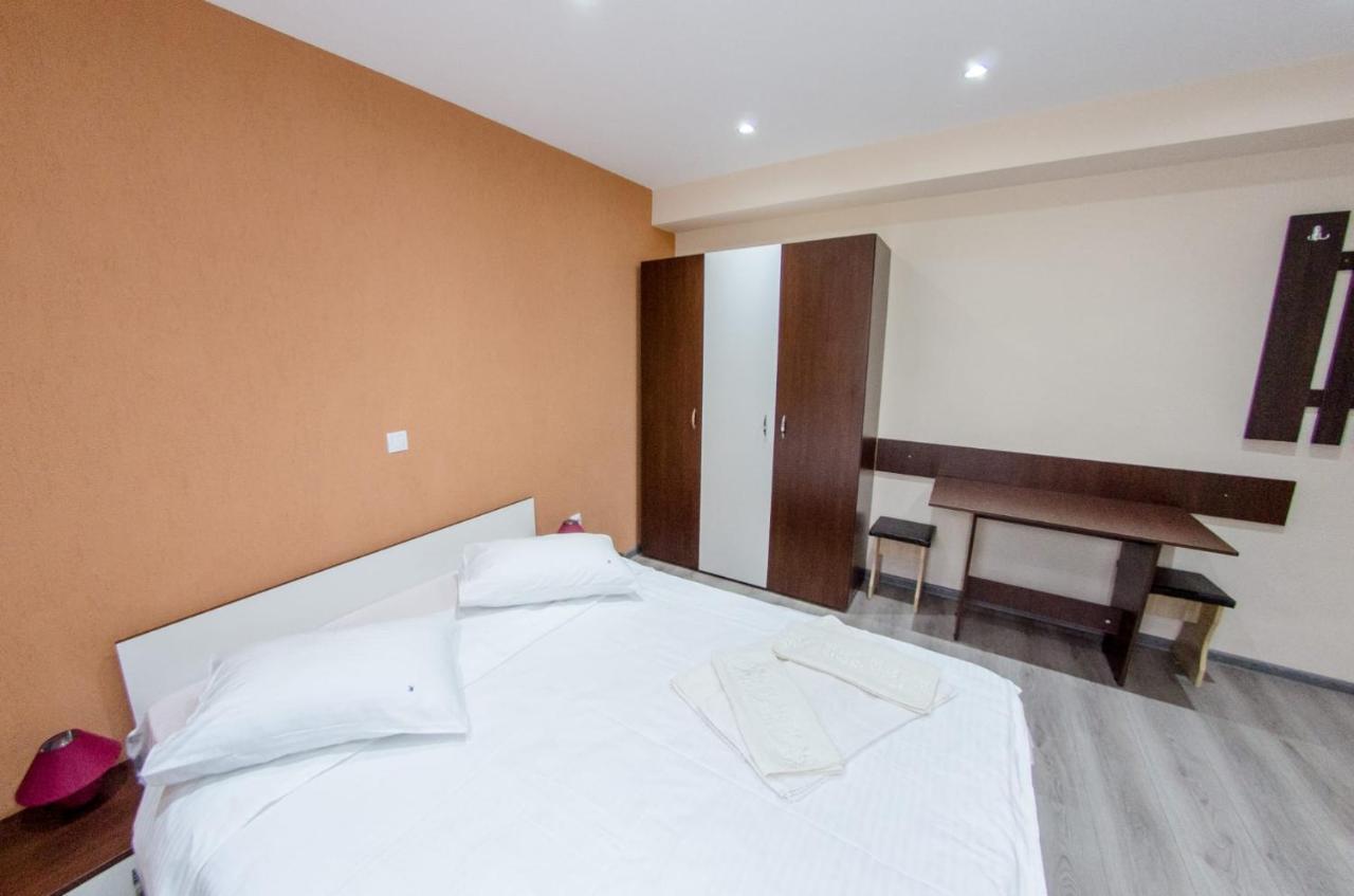 Casa Andy Hotel Busteni Luaran gambar