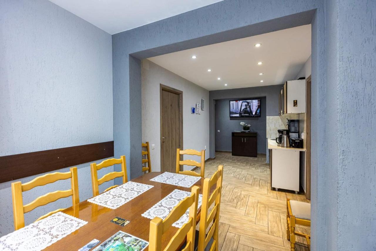 Casa Andy Hotel Busteni Luaran gambar